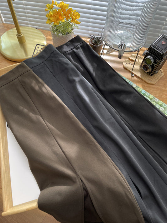 Solid color high-waisted side slit skirt